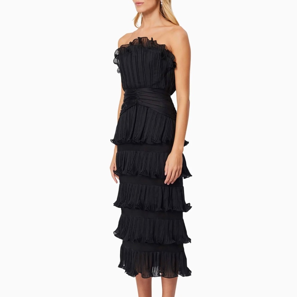 Elliatt 'Maya' Pleated Midi in Black (NEW WITH FLAW) - Picture 3 of 6